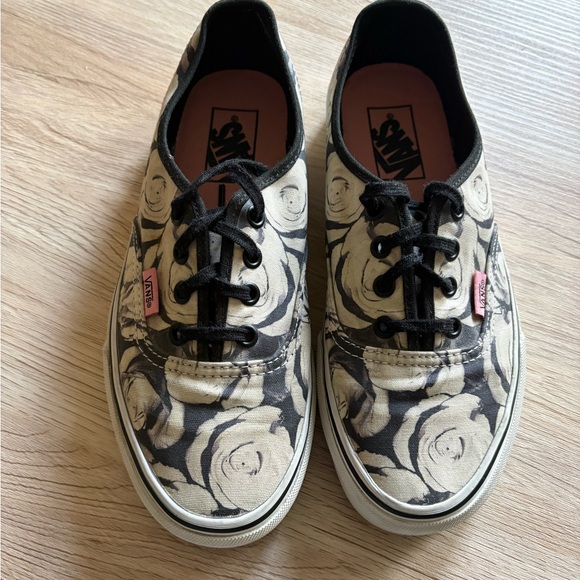 Vans "Digi Roses” - Picture 3 of 7